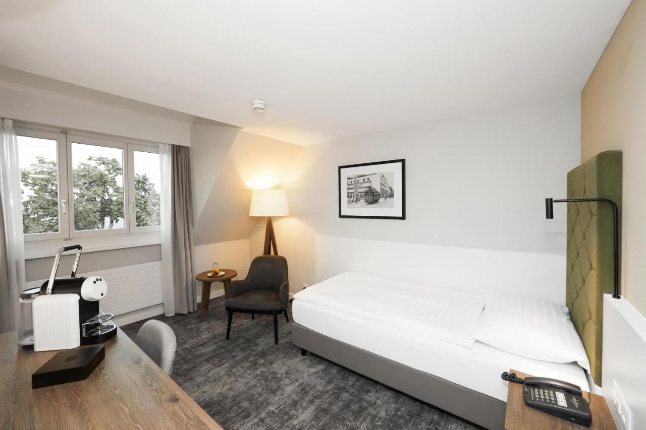 Hotel Loewen Am See Цуг Экстерьер фото