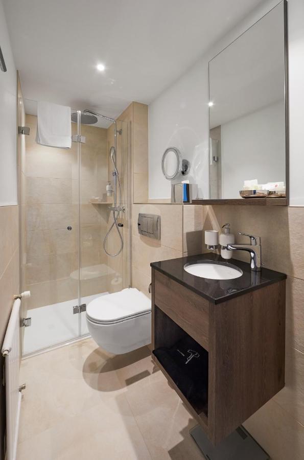 Hotel Loewen Am See Цуг Экстерьер фото